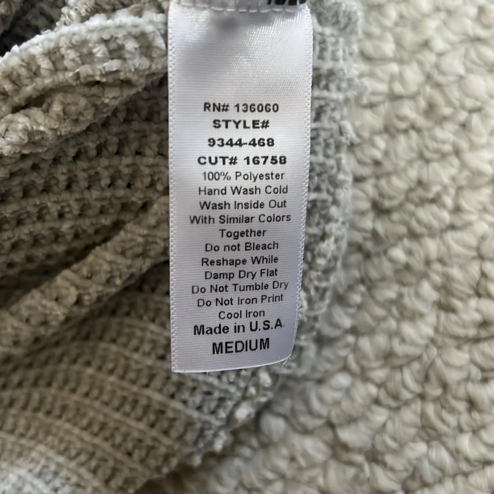 Project Social T chenille soft grey/silver boatneck top, size medium - Picture 5 of 5